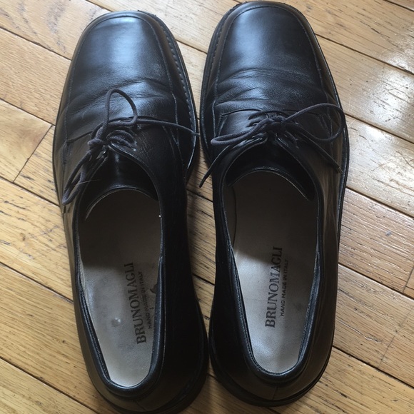 Pre-owned and loved Bruno Magli Sz 10.5. main image 8